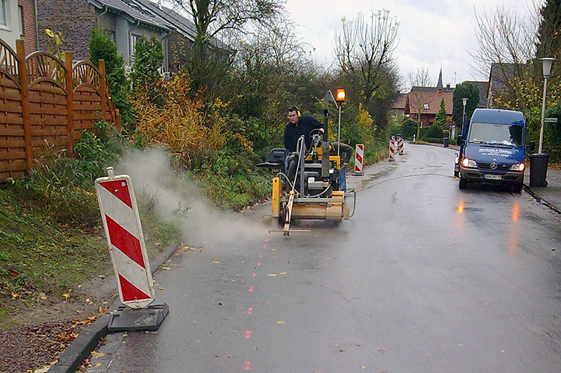 Fugenschnitt in einem Betonboden